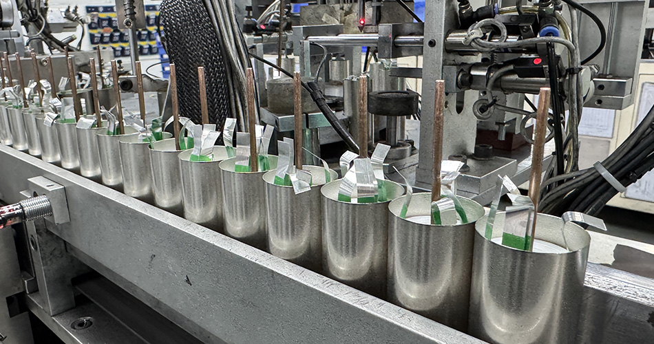 AA rechargeable battery supplier